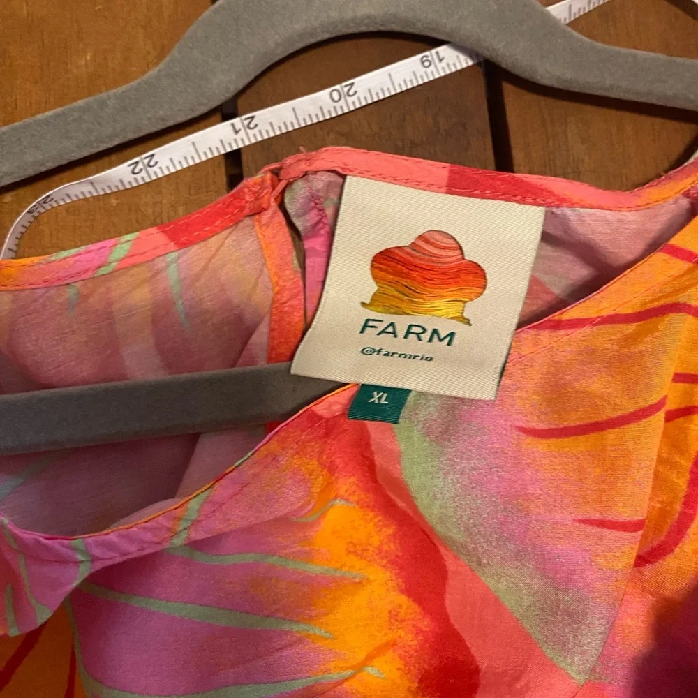 FARM Rio Vibrant Ruffle Crop Top - Picture 4 of 6